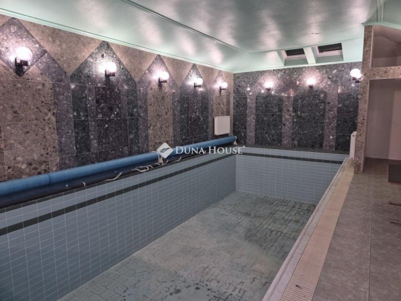 Eladó családi ház Budapest