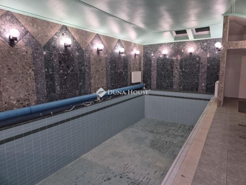 Eladó családi ház Budapest