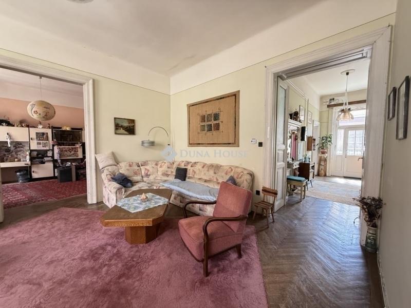 Eladó lakás Budapest