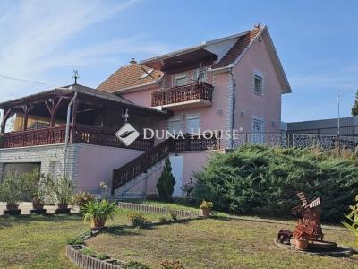 Eladó családi ház Tápiószecső
