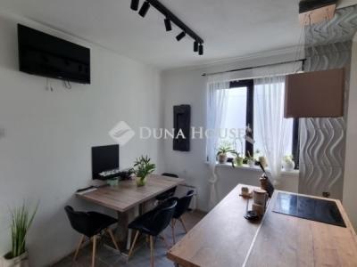 Eladó lakás Budaörs