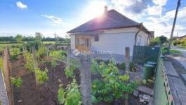 Eladó családi ház Zsámbok