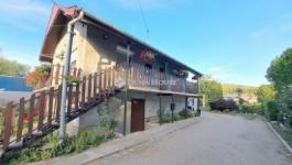 Eladó családi ház Mende