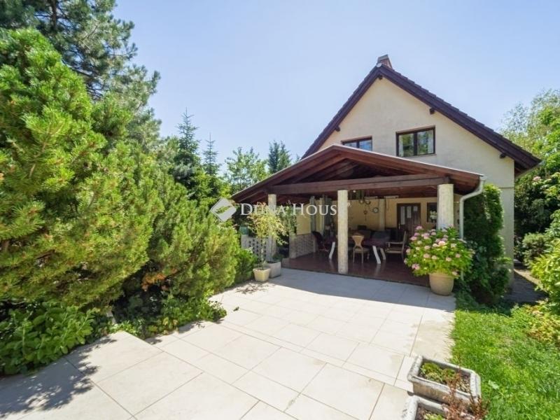 Eladó családi ház Szentendre