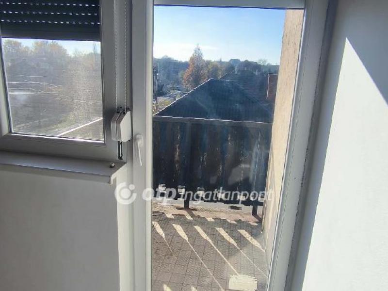 Eladó lakás Békéscsaba