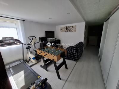 Eladó családi ház Csatár