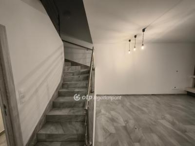 Eladó lakás Siófok