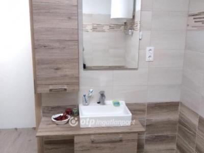 Eladó családi ház Martonvásár