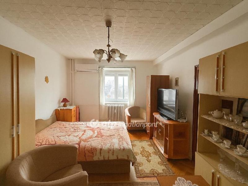 Eladó lakás Dunaújváros