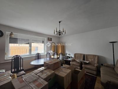 Eladó lakás Pécs