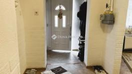 Eladó családi ház Bugyi