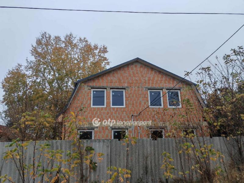 Eladó családi ház Tóalmás