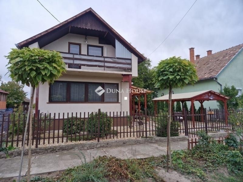 Eladó családi ház Vasad