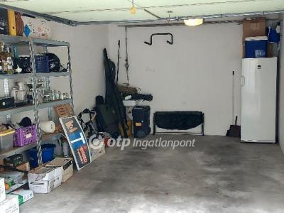 Eladó lakás Kecskemét