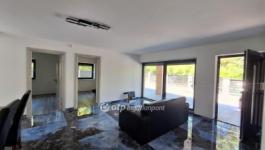 Eladó nyaraló Balatonkenese Balatonakarattya