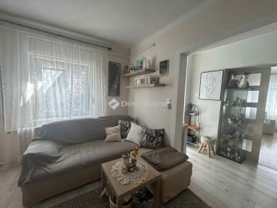 Eladó családi ház Vecsés