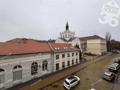 Eladó lakás Kecskemét