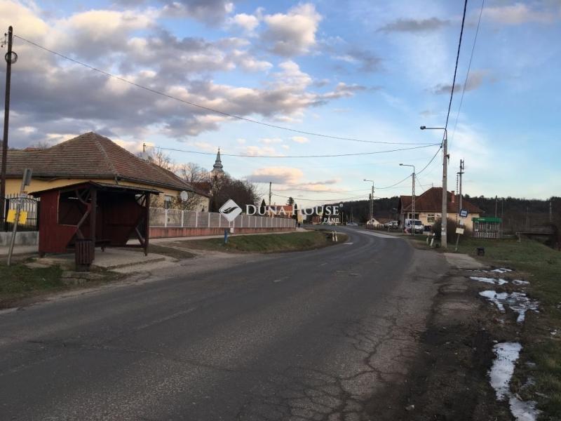 Eladó lakóövezeti telek Pánd