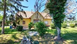 Eladó családi ház Lajosmizse