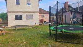 Eladó családi ház Farmos