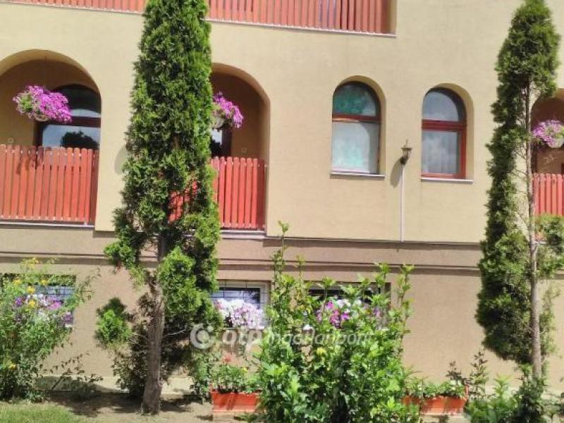 Eladó családi ház Nyírmada