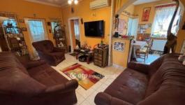 Eladó családi ház Onga