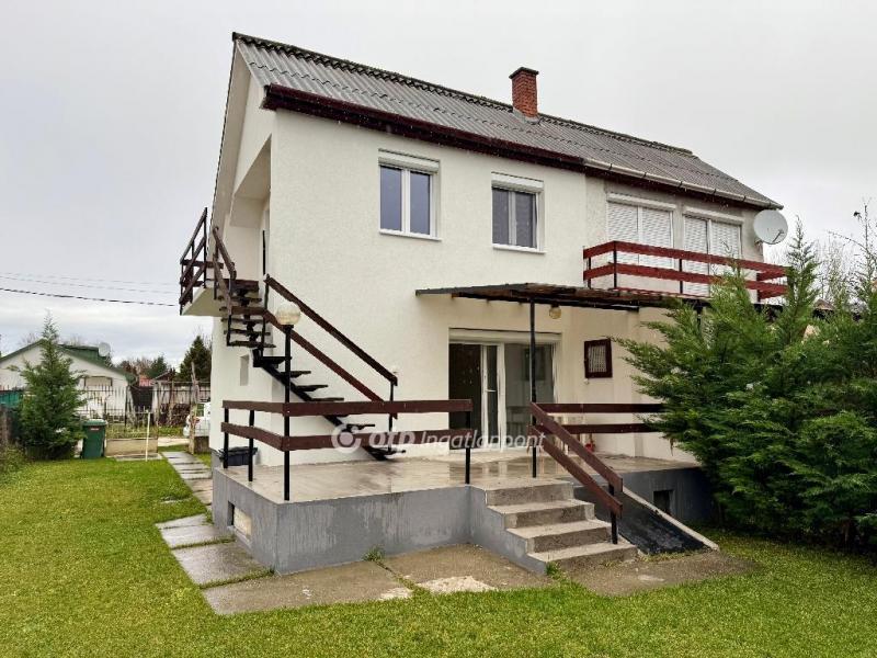 Eladó nyaraló Mályi