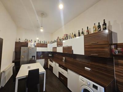 Eladó családi ház Budapest