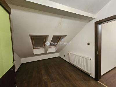 Eladó családi ház Budapest