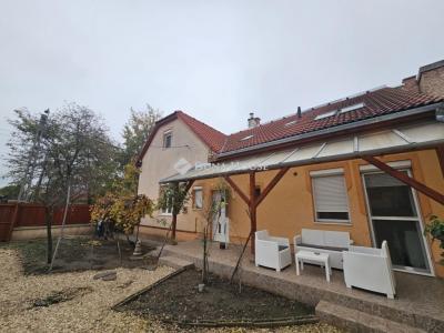 Eladó családi ház Budapest