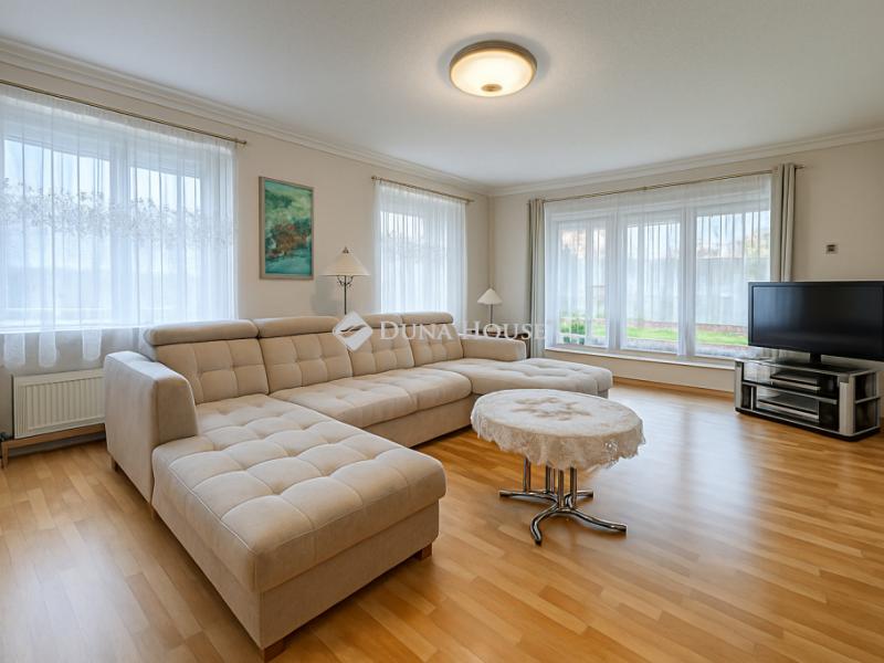 Eladó családi ház Tápiószecső