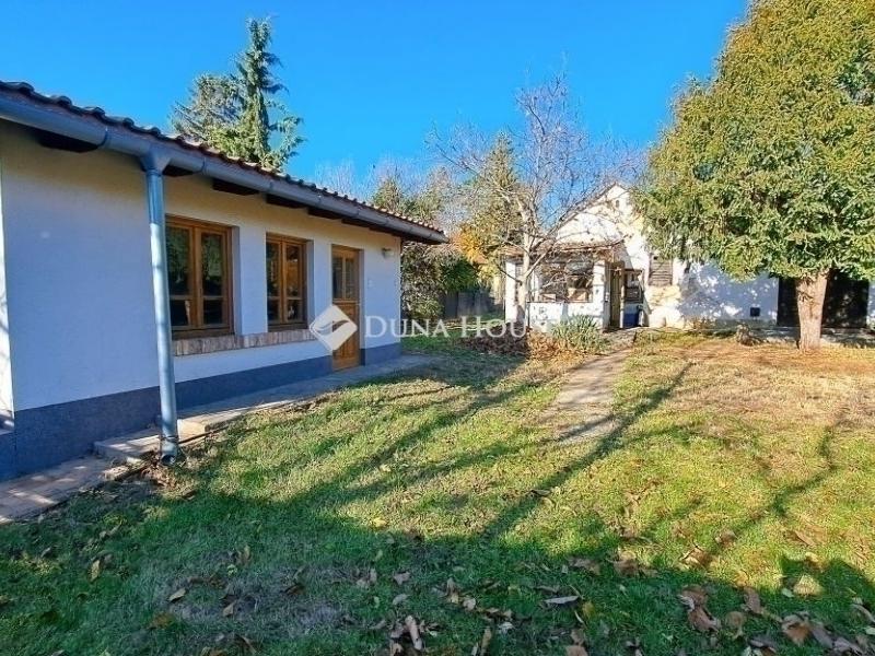 Eladó családi ház Budapest