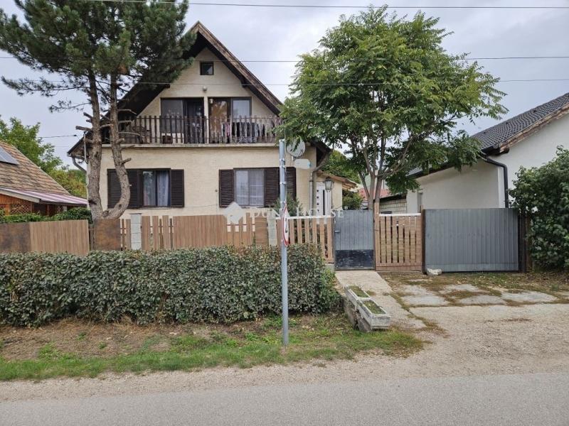 Eladó családi ház Ráckeresztúr