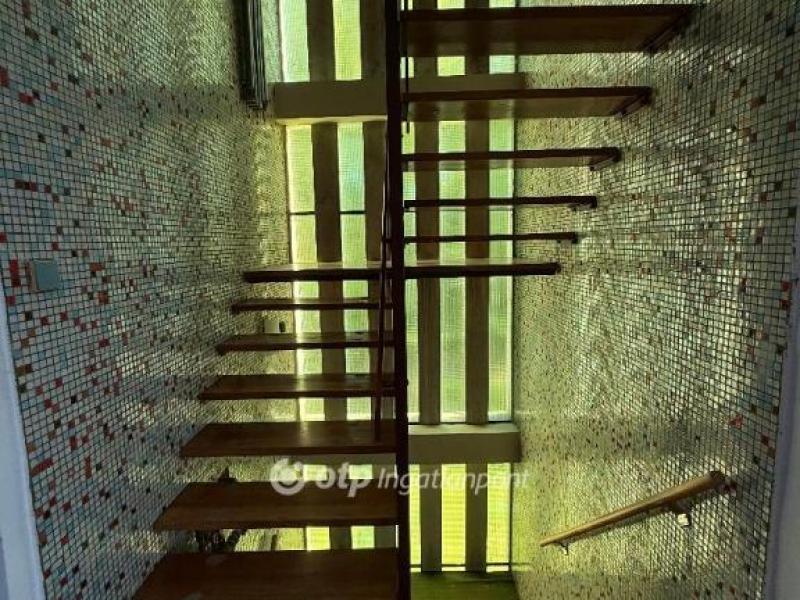 Eladó családi ház Siófok