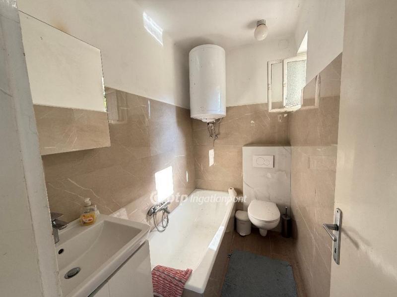 Eladó családi ház Siófok