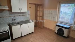 Eladó családi ház Előszállás