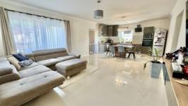 Eladó családi ház Kóka