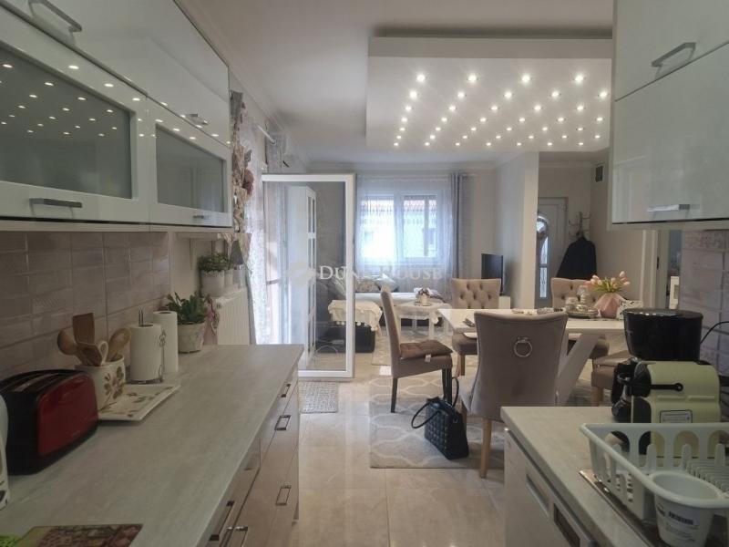 Eladó családi ház Bag