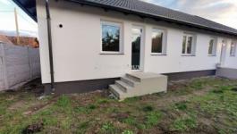 Eladó ikerház Monor