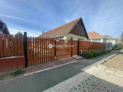 Eladó családi ház Zsámbok