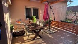 Eladó családi ház Nyúl