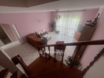 Eladó családi ház Szeged