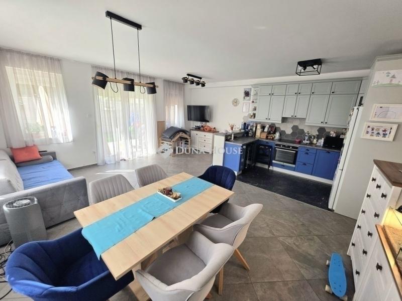 Eladó lakás Halásztelek