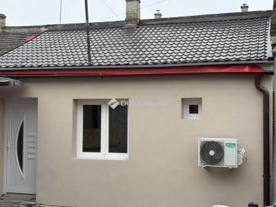 Eladó családi ház Budapest