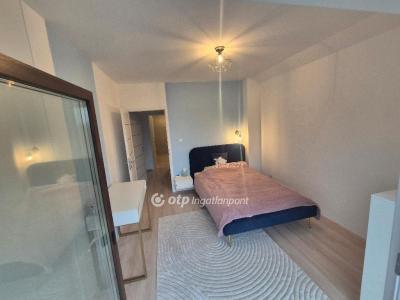 Eladó családi ház Solymár