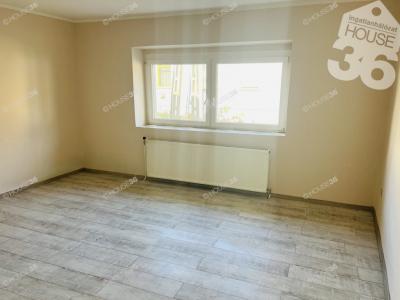Eladó családi ház Tolna