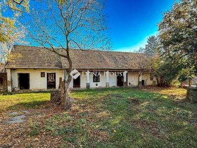 Eladó családi ház Lajoskomárom