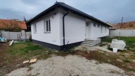 Eladó ikerház Monor