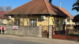 Eladó családi ház Tápióbicske