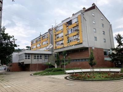 Eladó lakás Esztergom